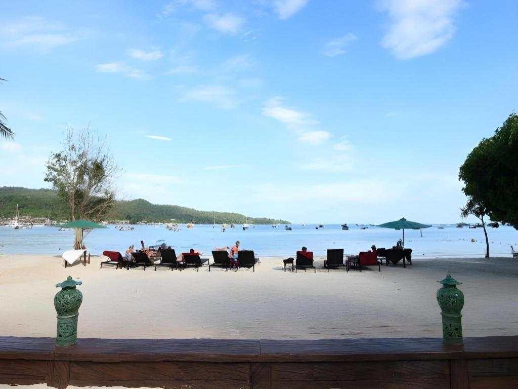 Phi Phi Nice Beach Hotel Hip Exterior foto